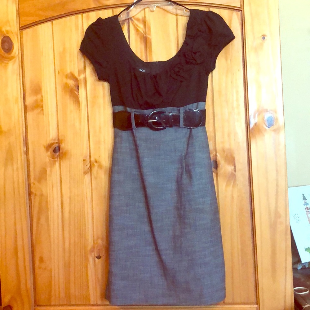 Pencil dress with flower detail